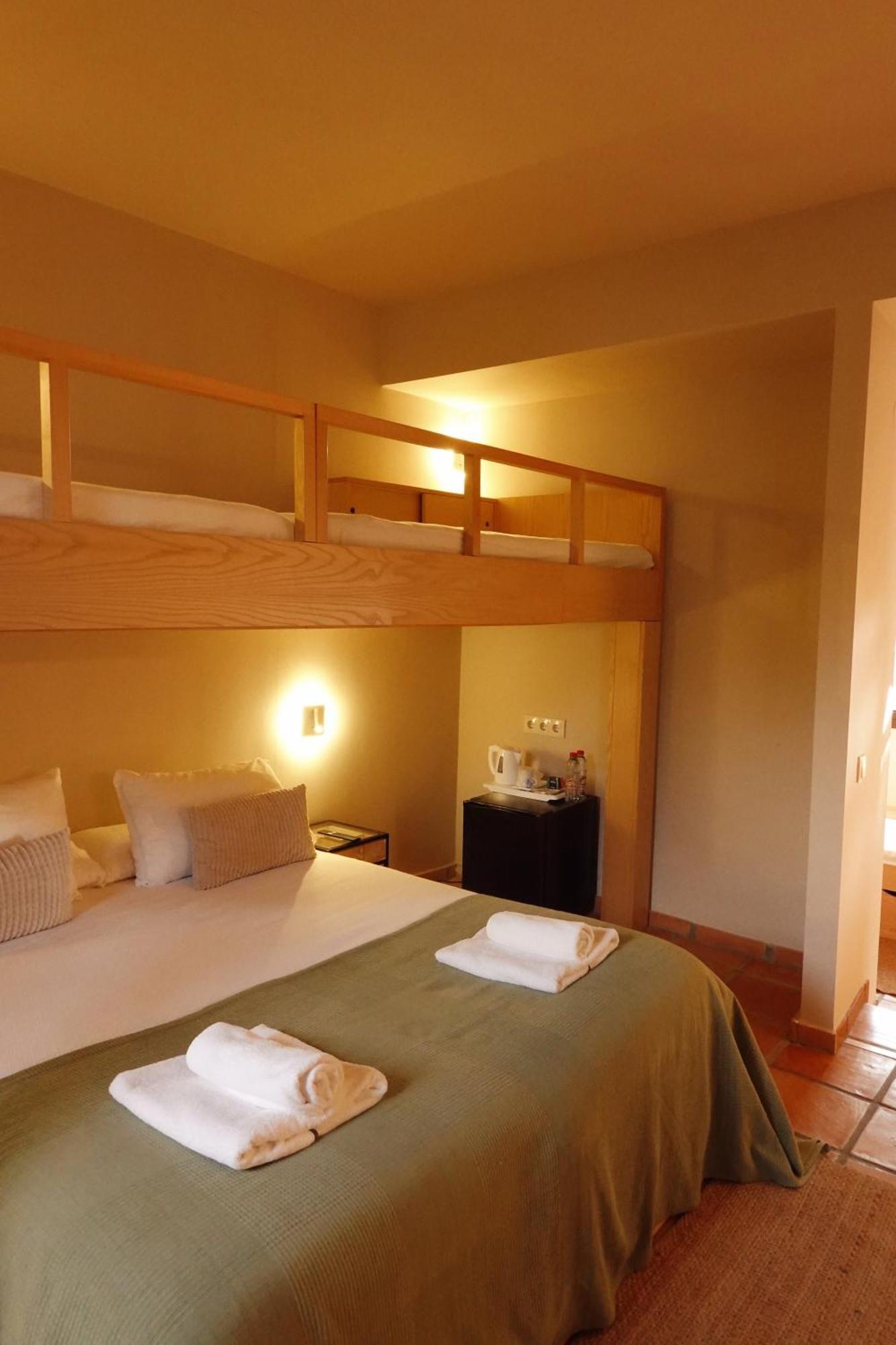 Hotel Taray Botanico Orgiva Exterior photo