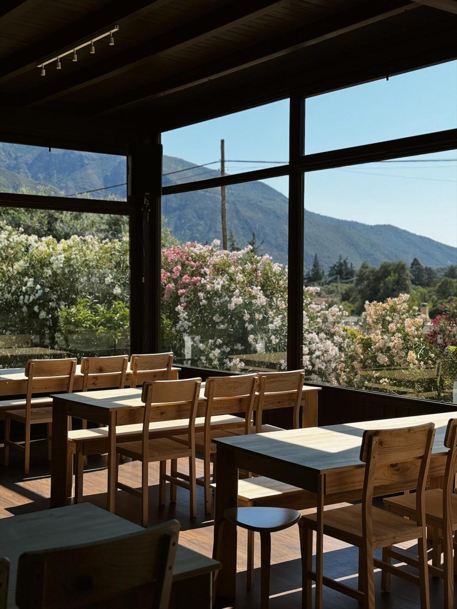 Hotel Taray Botanico Orgiva Exterior photo